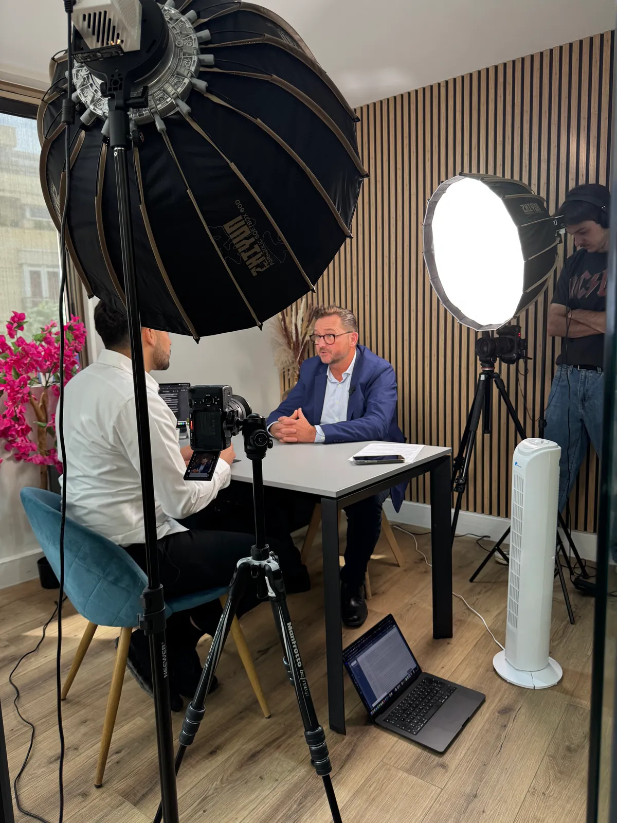 Tournage du podcast Pharmaciens de demain : Youcef Benaissi interviewe Gilles Unglick (Giropharm)